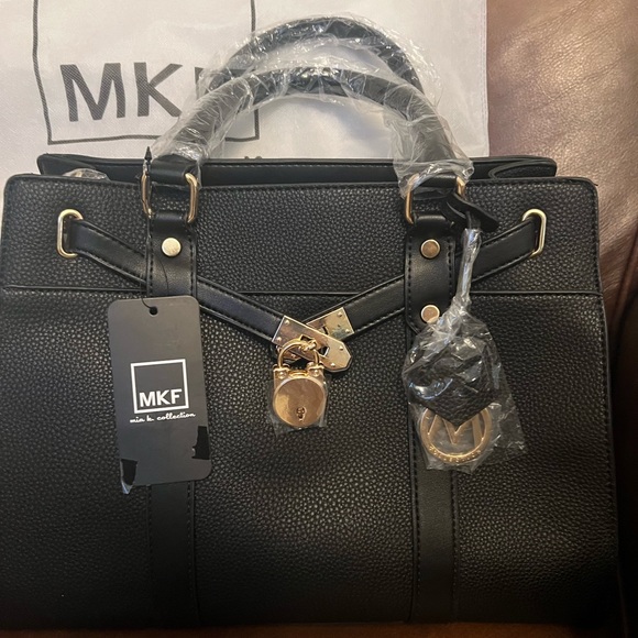 Brand new with tags Mia K Collection black satchel with matching wallet - Picture 5 of 7